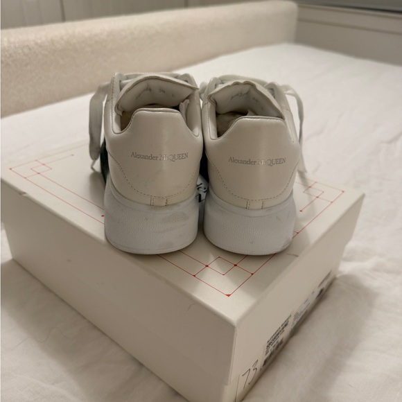 Alexander McQueen Dark Green and White Gradient Sneakers - Picture 2 of 4